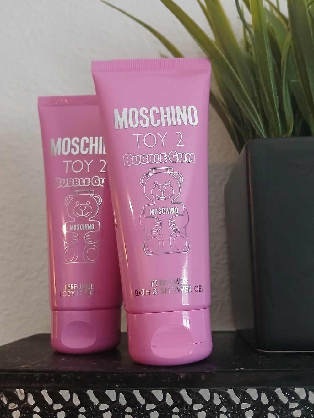 Moschino Pink Toy 2 Bubble Gum Bath & Shower Gel/lotion Duo